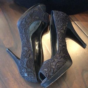 🦋WHBH Lace/fabric peep toe formal leather sole pumps